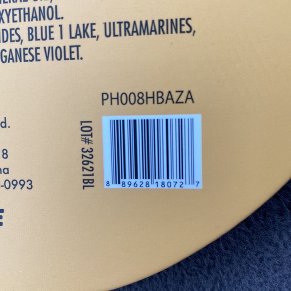 NEW Disney Winnie the Pooh eyeshadow palette - Picture 5 of 6